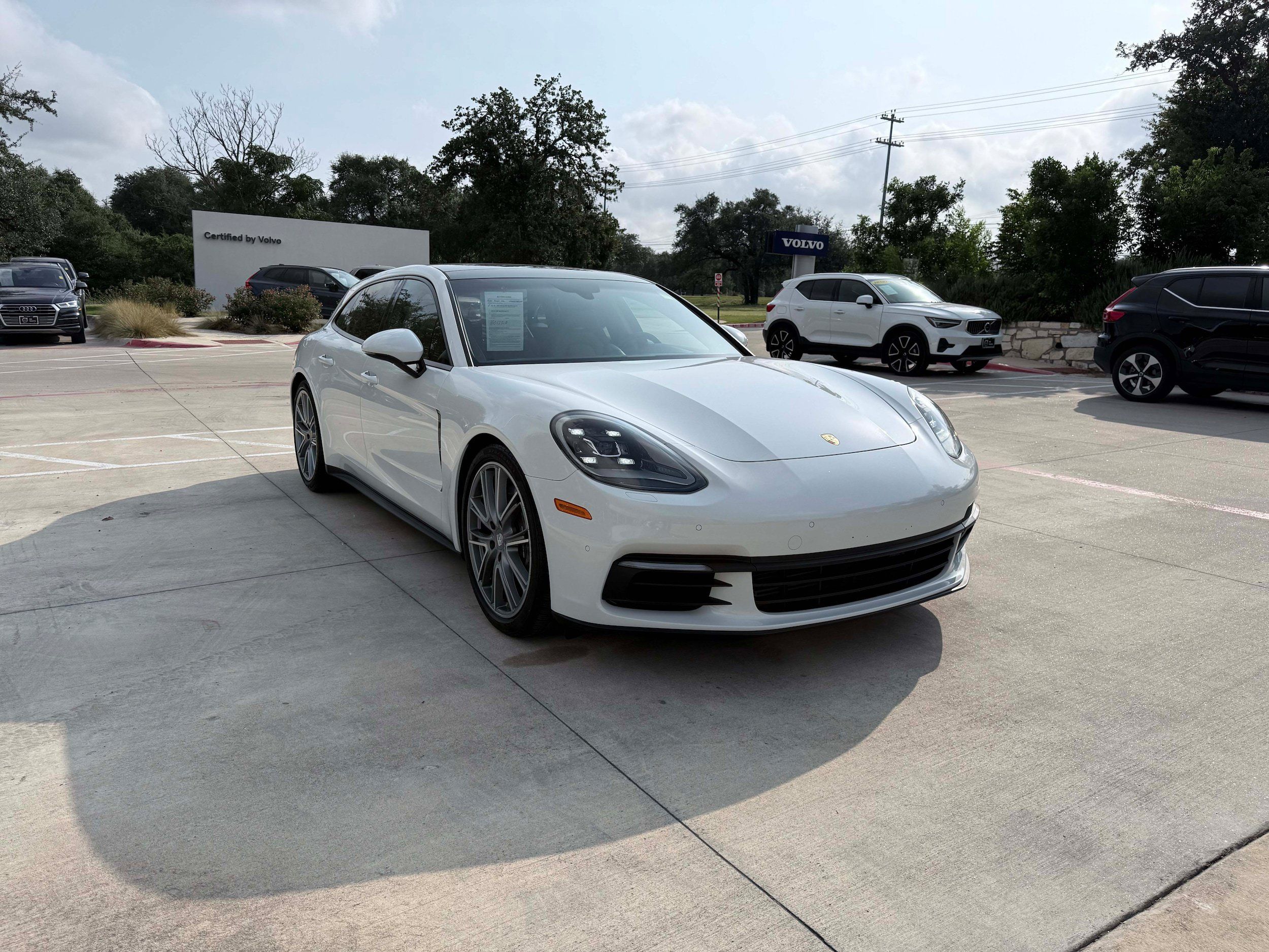Used 2020 Porsche Panamera 4 AWD/4WD image 8
