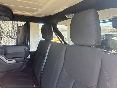 Used 2016 Jeep Wrangler Unlimited Sport w/ Quick Order Package 24S image 15