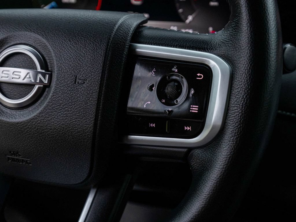 Used 2025 Nissan Armada SV AWD/4WD image 24