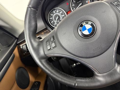 Used 2012 BMW 335i xDrive Coupe AWD/4WD image 24