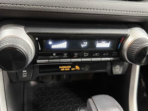 Certified 2022 Toyota RAV4 LE image 20