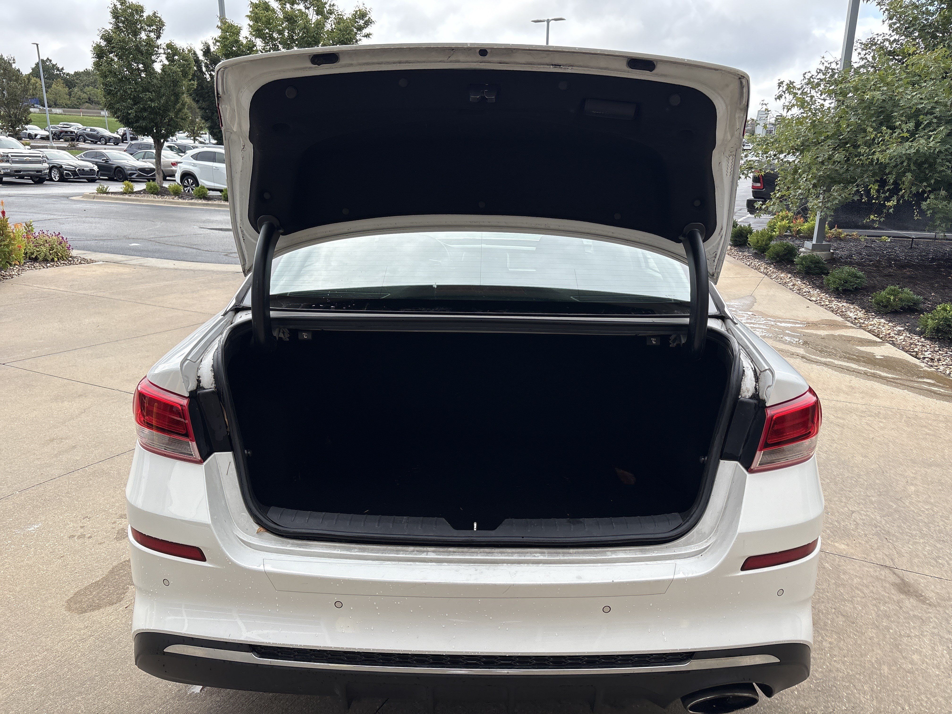 Used 2019 Kia Optima LX w/ LX 17" Wheel Package FWD image 30