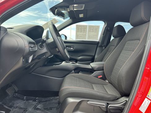 Certified 2025 Honda HR-V Sport image 13