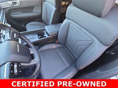 Used 2025 Hyundai Santa Fe SEL FWD image 17