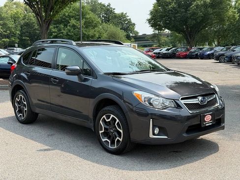 Used 2017 Subaru Crosstrek 2.0i Limited AWD/4WD image 1