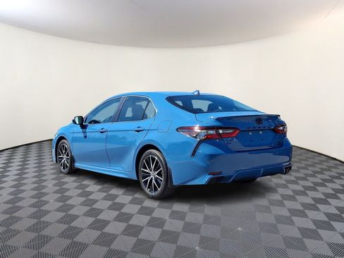 Used 2024 Toyota Camry SE AWD/4WD image 7