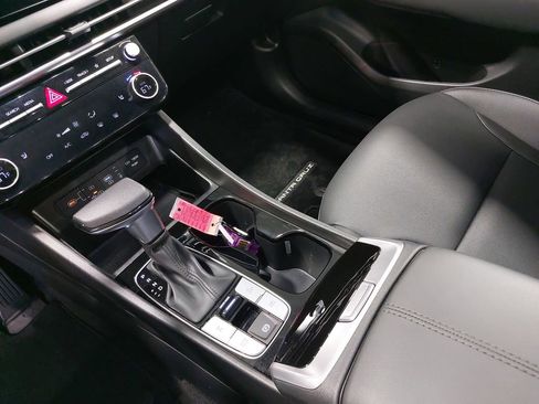 Certified 2025 Hyundai Santa Cruz SEL image 25