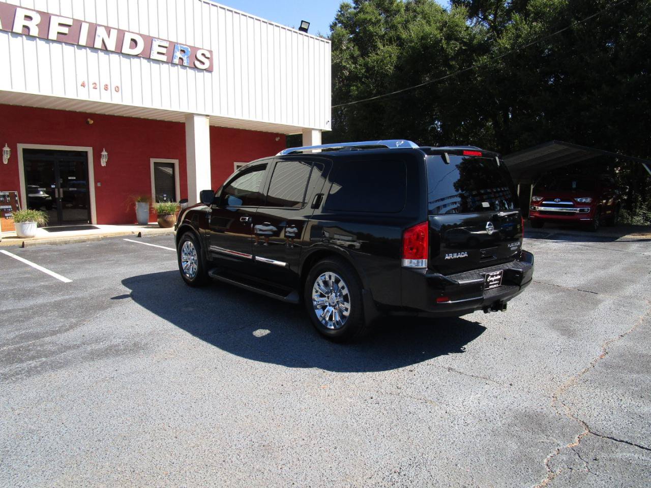 Used 2015 Nissan Armada Platinum RWD image 4