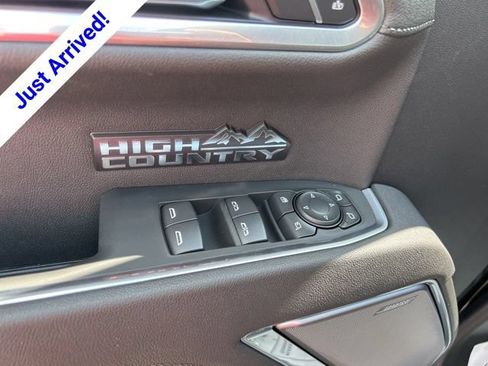 New 2026 Chevrolet Silverado 1500 High Country w/ Midnight Edition AWD/4WD image 13