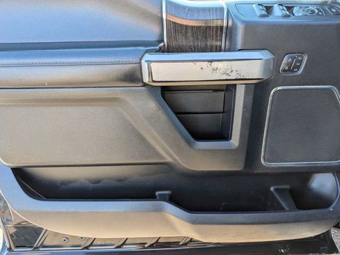 Used 2020 Ford F250 Lariat w/ Lariat Value Package AWD/4WD image 15