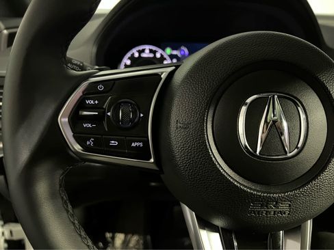 Used 2025 Acura RDX SH-AWD image 17