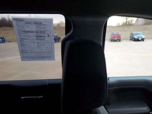 Used 2022 Chevrolet Silverado 1500 LT image 16