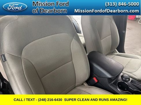 Used 2019 Ford Explorer XLT image 18