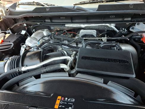 Used 2025 Chevrolet Silverado 2500 LT w/ Convenience Package AWD/4WD image 30