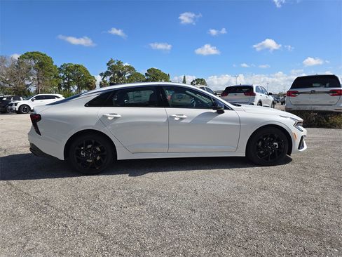New 2026 Kia K5 GT-Line image 9