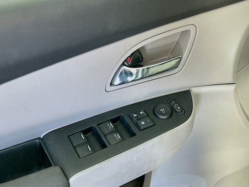 Used 2016 Honda Odyssey SE image 15