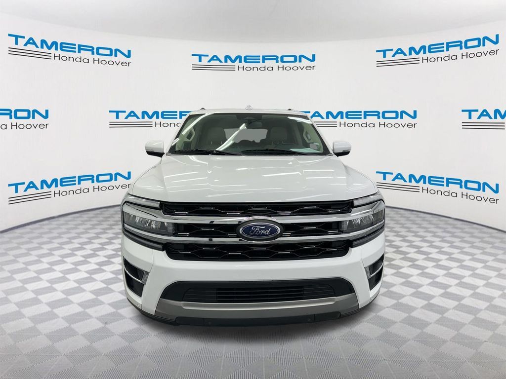Used 2024 Ford Expedition Limited AWD/4WD image 8