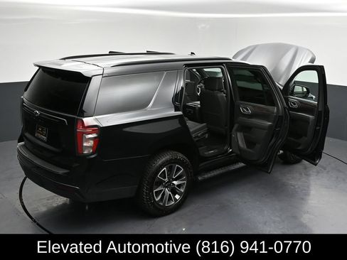 Used 2023 Chevrolet Tahoe Z71 w/ Luxury Package AWD/4WD image 37
