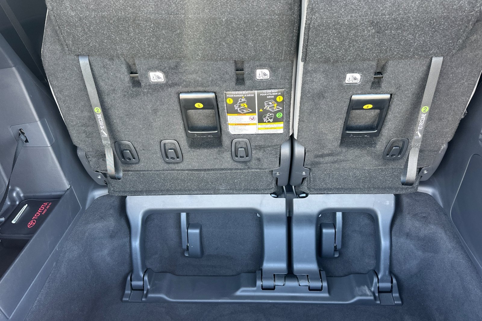 Certified 2026 Toyota Sienna XLE FWD image 15