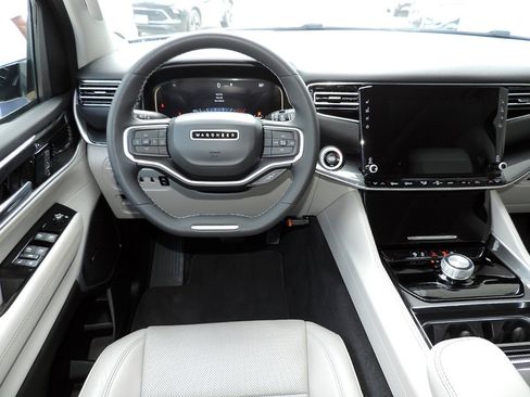 Used 2022 Jeep Wagoneer Series I w/ Premium Group I RWD image 18