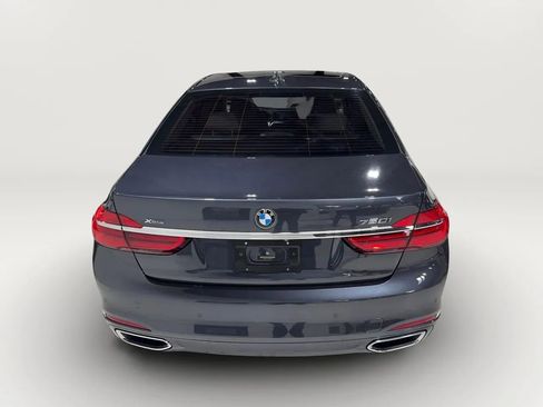 Used 2017 BMW 750i xDrive image 11