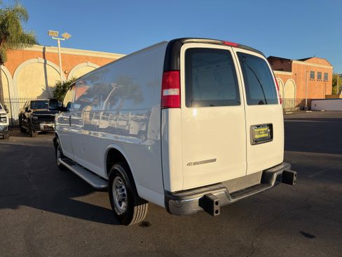 Used 2024 Chevrolet Express 2500 w/ Driver Convenience Package image 6