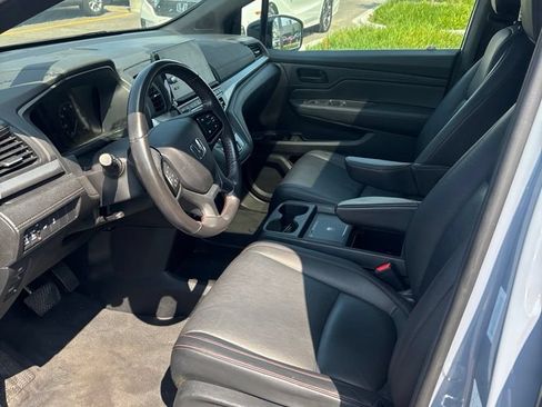Used 2025 Honda Odyssey Sport-L image 25