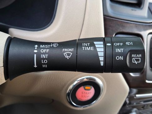 Used 2014 Nissan Pathfinder SL w/ SL Premium Package image 38