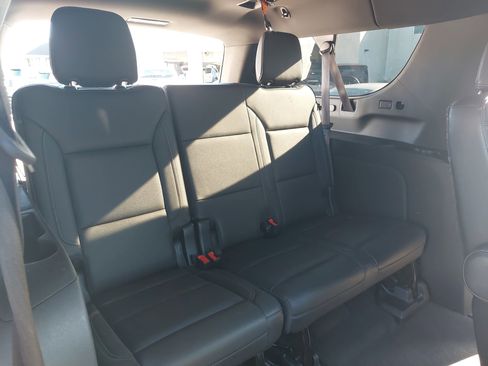 Used 2021 Chevrolet Suburban Z71 w/ Rear Media and Nav Package image 13