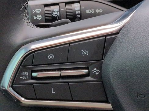 Used 2025 Chevrolet Equinox LT image 26