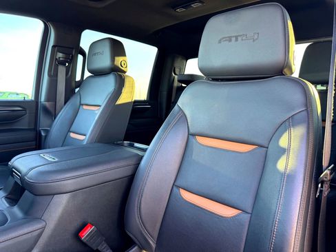 Used 2024 GMC Sierra 2500 AT4 w/ AT4 Premium Plus Package image 13