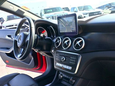 Used 2017 Mercedes-Benz CLA 250 4MATIC image 22