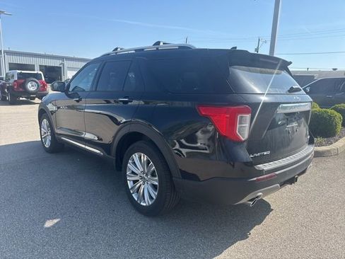 Used 2022 Ford Explorer Limited w/ Equipment Group 301A AWD/4WD image 4