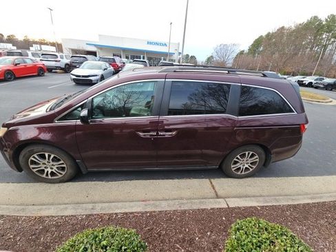 Used 2011 Honda Odyssey EX-L image 1