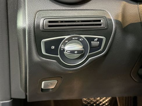 Used 2022 Mercedes-Benz GLC 300 4MATIC image 18