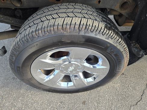 Used 2018 Chevrolet Silverado 1500 LTZ w/ Sport Package image 15