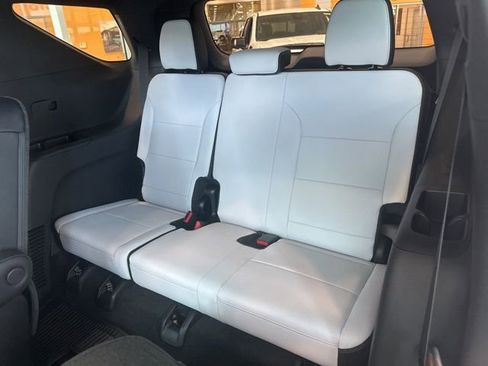 New 2026 Chevrolet Traverse High Country w/ LPO, Floor Liner Package image 11