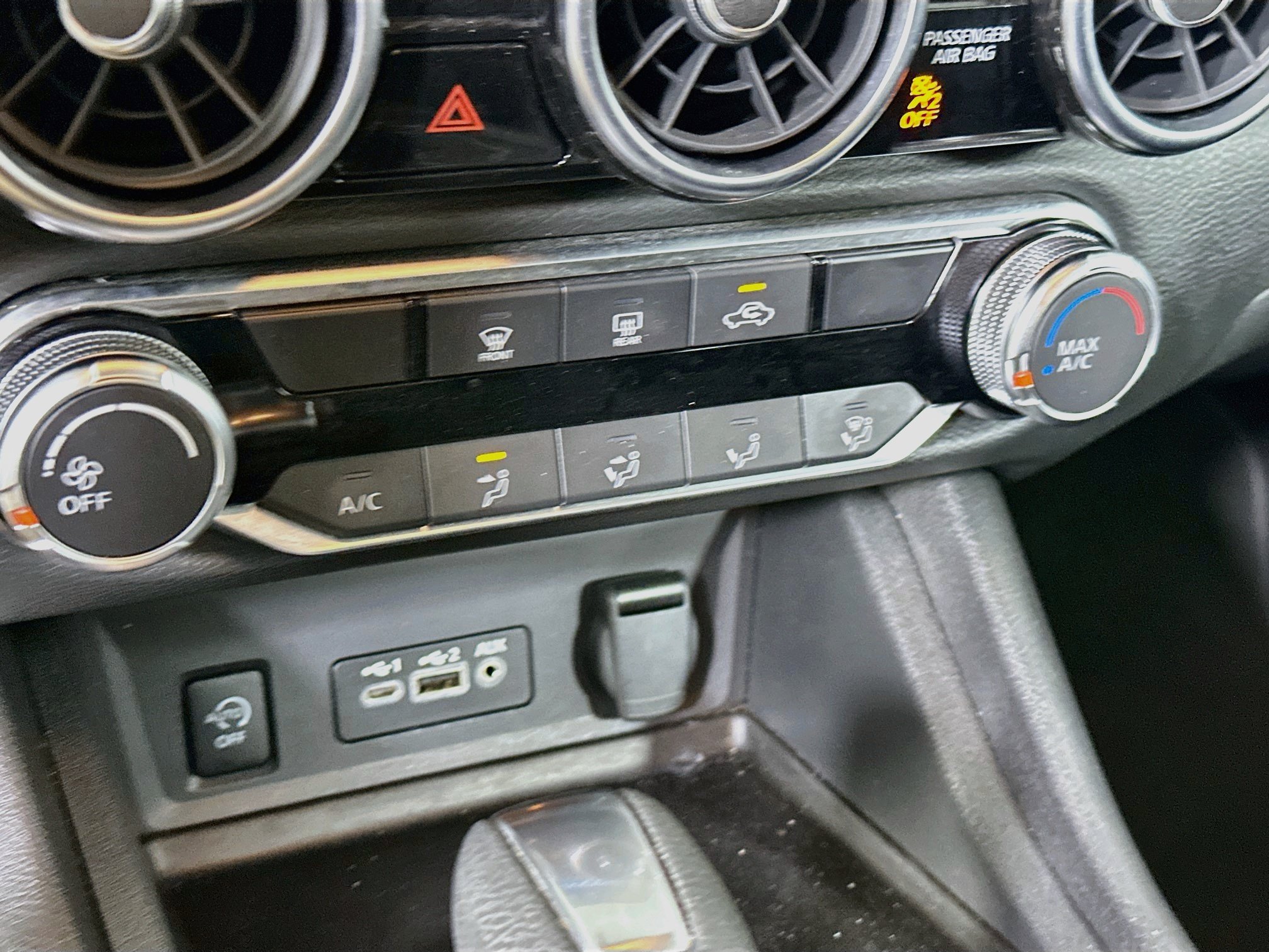 Used 2025 Nissan Sentra SV FWD image 23