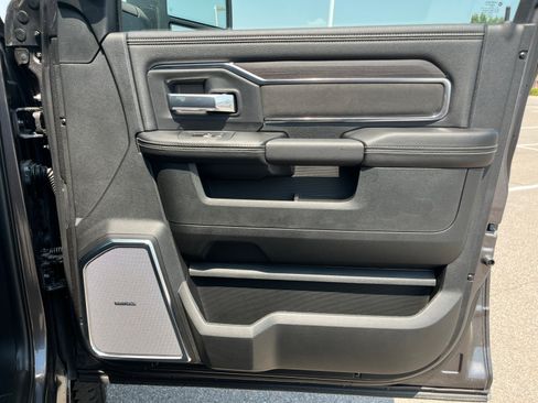 New 2026 RAM 3500 Laramie AWD/4WD image 16