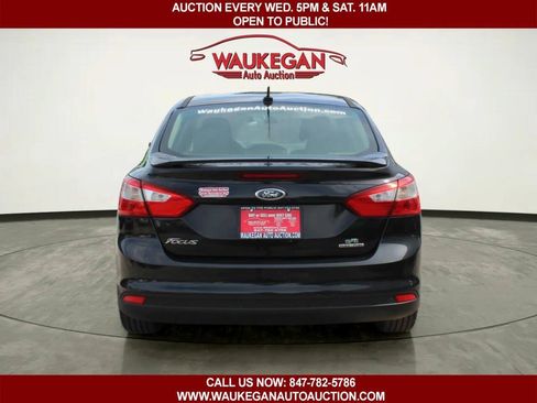 Used 2013 Ford Focus SE w/ Interior Protection Pkg FWD image 6