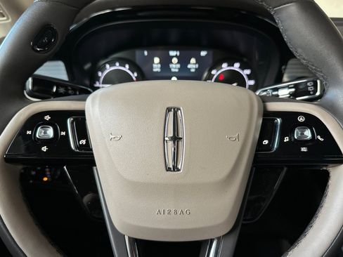 Used 2022 Lincoln Corsair FWD image 22