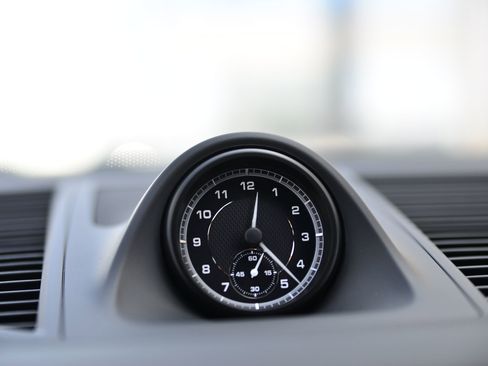 Certified 2026 Porsche Macan image 17