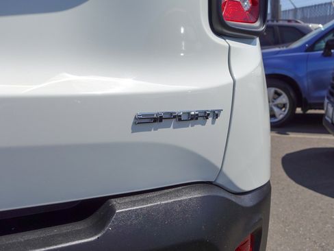 Used 2020 Jeep Renegade Sport w/ Sport Appearance Group AWD/4WD image 7