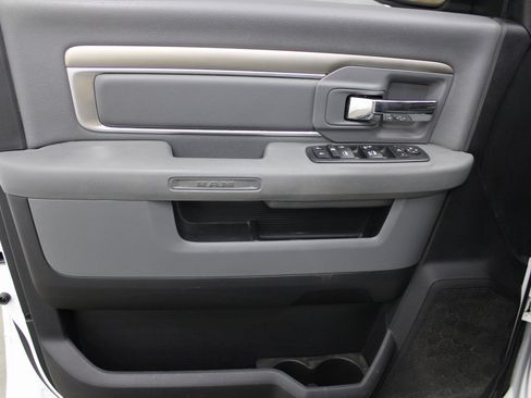 Used 2017 RAM 1500 Big Horn image 12