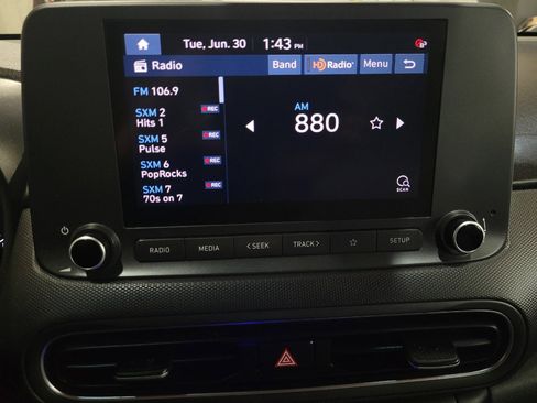 Used 2023 Hyundai Kona SEL AWD/4WD image 25