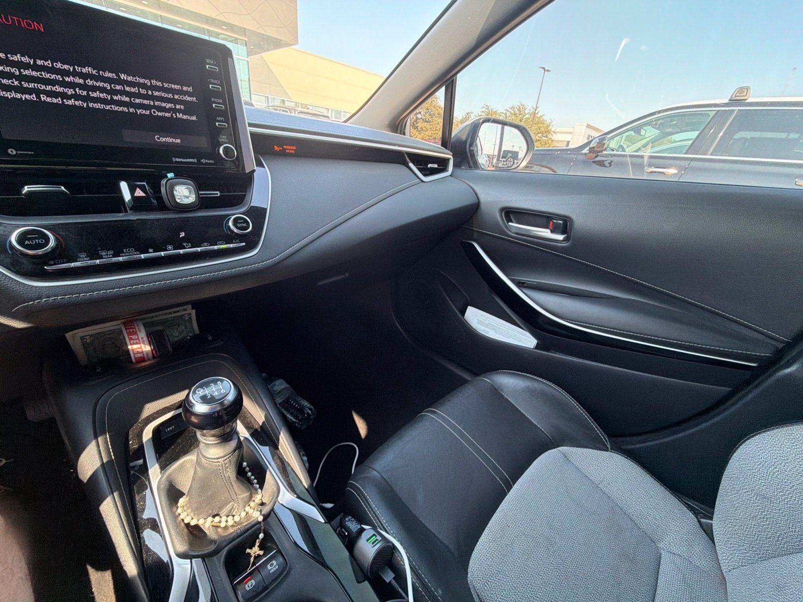 Used 2022 Toyota Corolla XSE FWD image 14