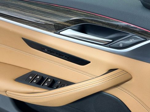 Used 2022 BMW 530i xDrive w/ Convenience Package image 21