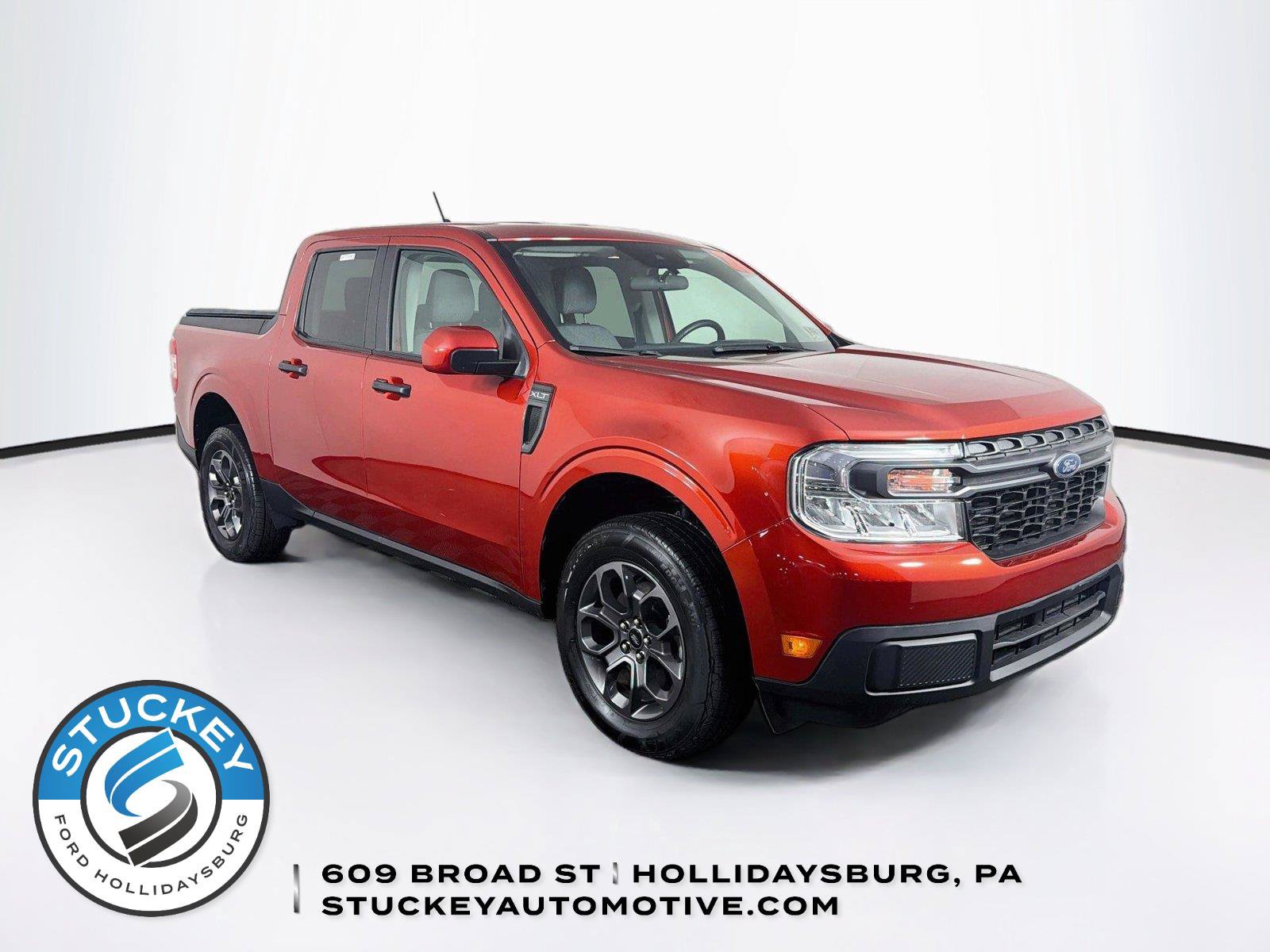 Used 2023 Ford Maverick XLT w/ XLT Luxury Package FWD image 1