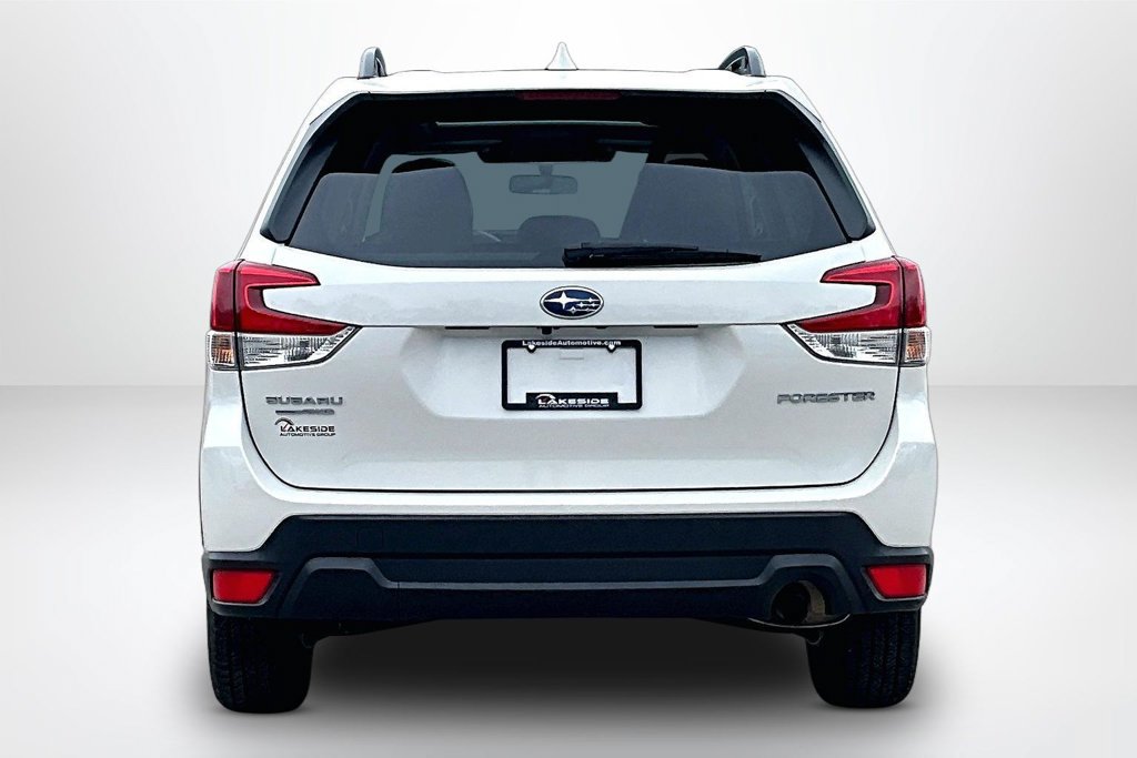 Used 2023 Subaru Forester Premium AWD/4WD image 6