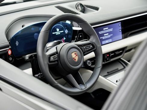 New 2026 Porsche Macan 4S Electric image 9